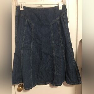 Liz Claiborne Denim flare skirt with side zipper size 12